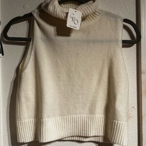 CREAMON sleeveless turtleneck sweater